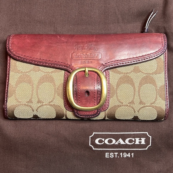 COACH wallet - Picture 1 of 11
